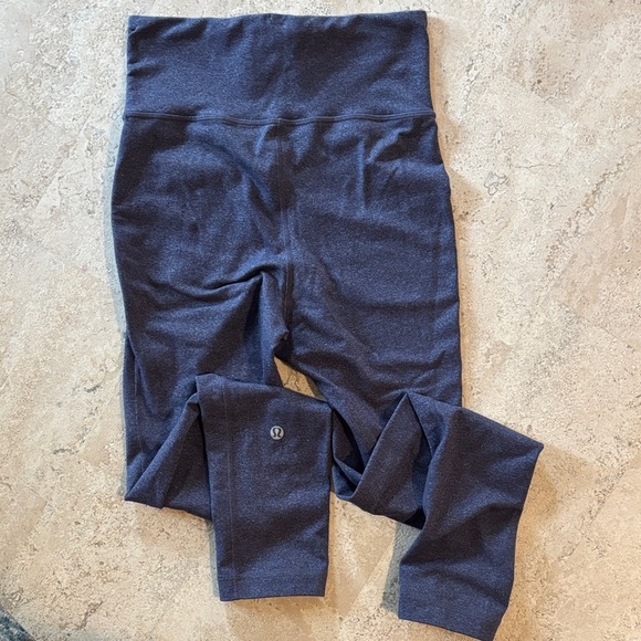 Lululemon 2 purplish blue jogger style leggings with pockets - Picture 6 of 6